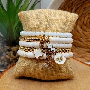 Maximalist bracelet set